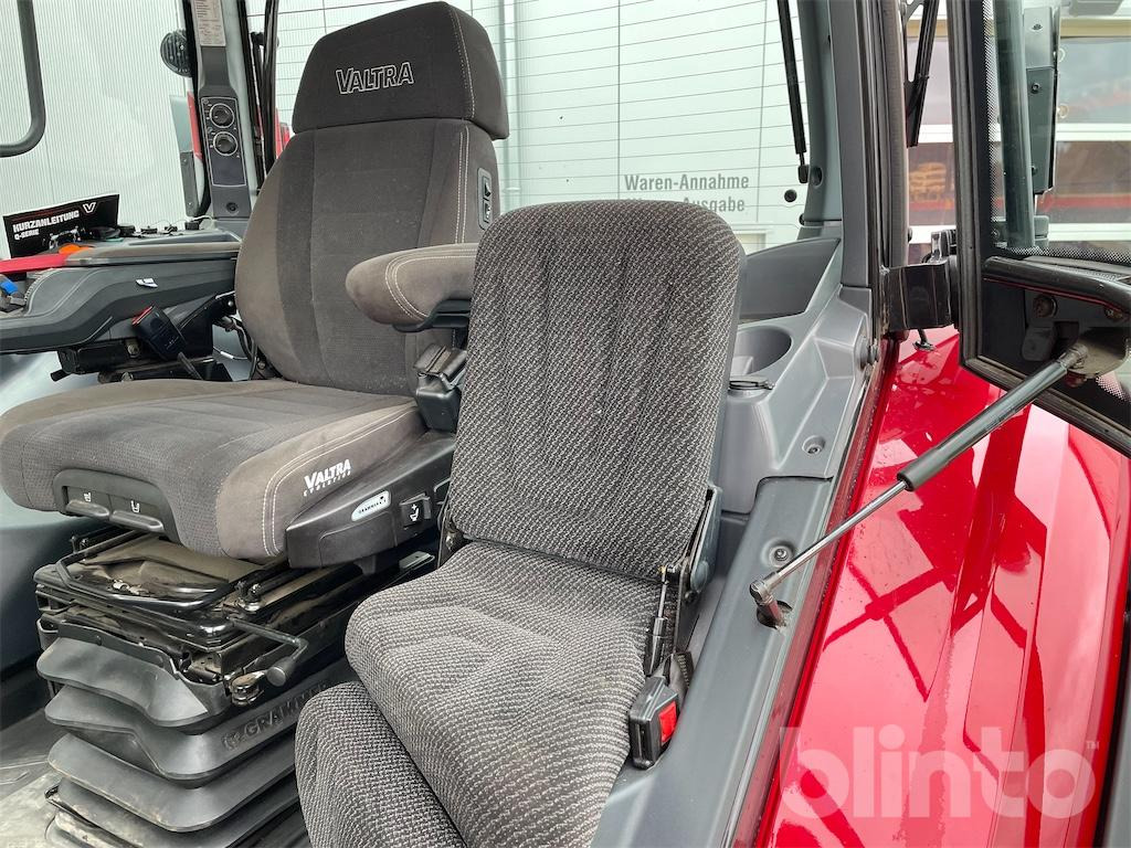 Tractor Valtra Q305 (2023): foto 30 Tractor Valtra Q305 (2023): foto 30