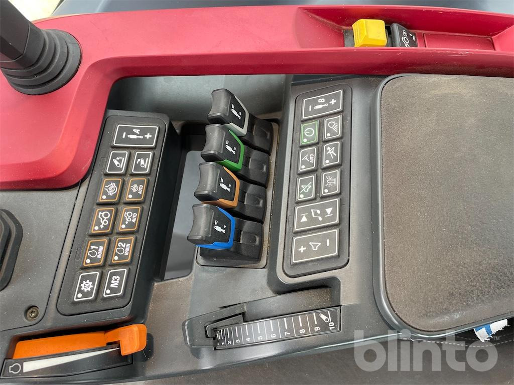 Tractor Valtra Q305 (2023): foto 33 Tractor Valtra Q305 (2023): foto 33