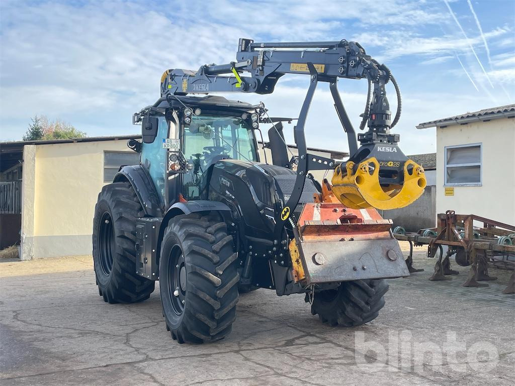 Valtra T175 EV (2023) mit Kesla 326 T Forwarderkran - Tractor: foto 2 Valtra T175 EV (2023) mit Kesla 326 T Forwarderkran - Tractor: foto 2