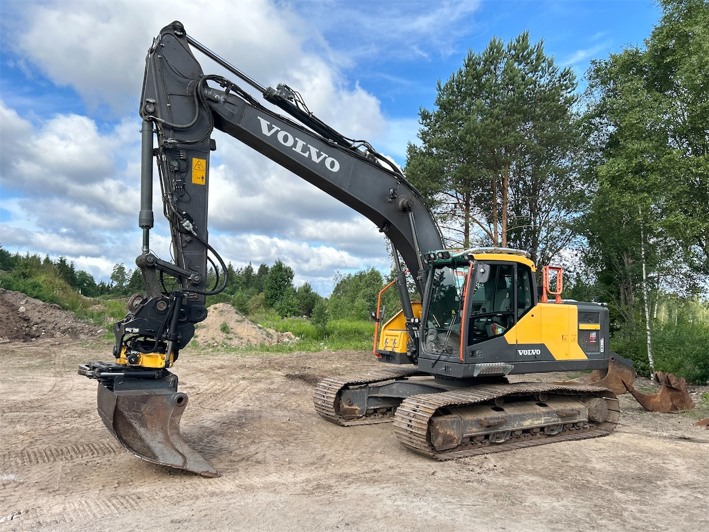Volvo EC220 EL - Excavadora de cadenas: foto 1 Volvo EC220 EL - Excavadora de cadenas: foto 1