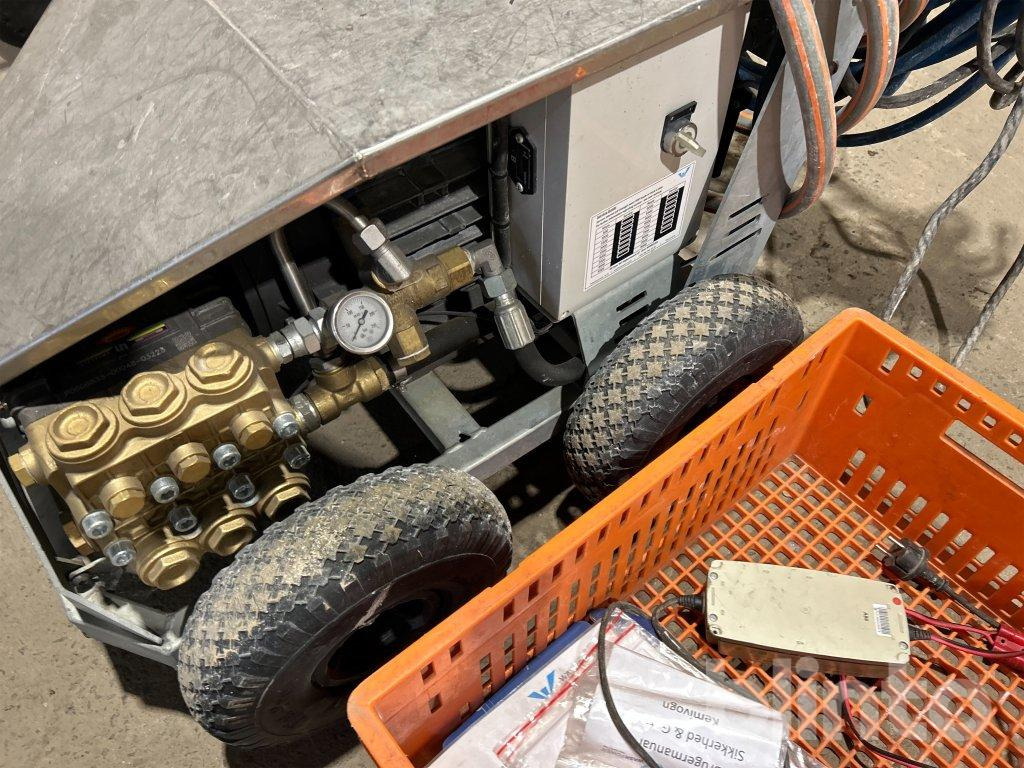 Maquinaria de limpieza Washpower Pro Cleanerx100 Batterimodell: foto 26 Maquinaria de limpieza Washpower Pro Cleanerx100 Batterimodell: foto 26