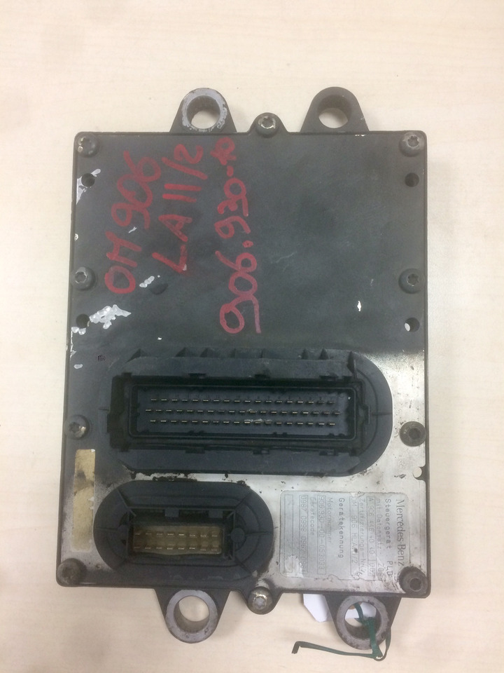 CENTRALINA MOTORE MERCEDES OM906HLA.II/2 - VAR. 906.930 - Rif. A9064464040 - Unidad de control: foto 1 CENTRALINA MOTORE MERCEDES OM906HLA.II/2 - VAR. 906.930 - Rif. A9064464040 - Unidad de control: foto 1