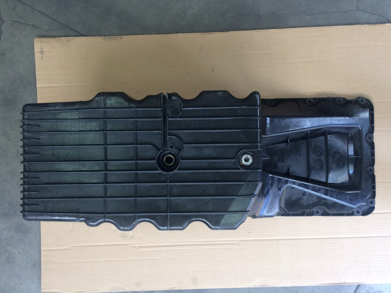 COPPA OLIO MERCEDES 9060101313 - MOTORE OM906 TRUCK - Cárter de aceite: foto 2 COPPA OLIO MERCEDES 9060101313 - MOTORE OM906 TRUCK - Cárter de aceite: foto 2