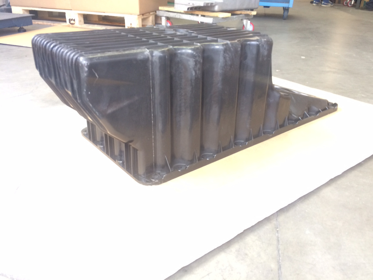 COPPA OLIO MERCEDES 9060101313 - MOTORE OM906 TRUCK - Cárter de aceite: foto 3 COPPA OLIO MERCEDES 9060101313 - MOTORE OM906 TRUCK - Cárter de aceite: foto 3