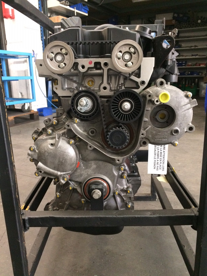 MOTORE SEMICOMPLETO RENAULT G9U-A6 PER VEICOLO RENAULT MASTER - Motor: foto 3 MOTORE SEMICOMPLETO RENAULT G9U-A6 PER VEICOLO RENAULT MASTER - Motor: foto 3