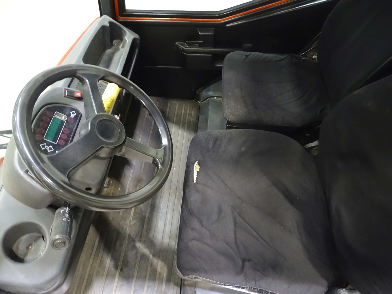 Linde P250 - Remolcadora: foto 3 Linde P250 - Remolcadora: foto 3