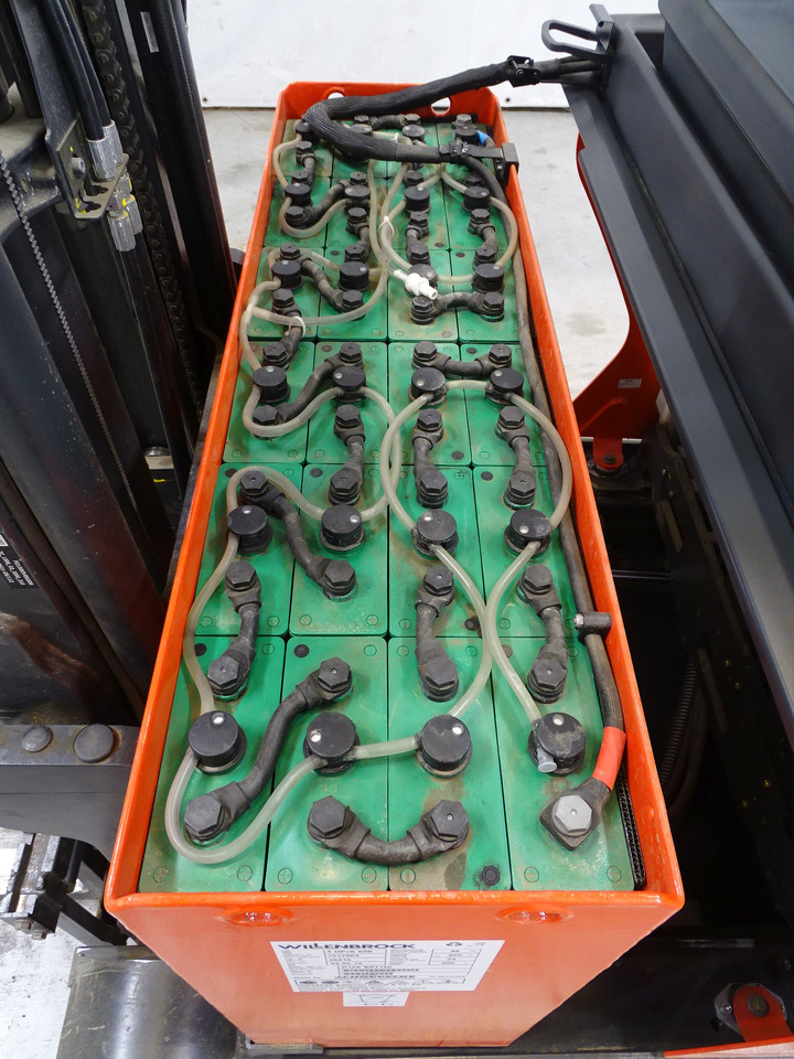 Linde R12B-01 - Retráctil: foto 4 Linde R12B-01 - Retráctil: foto 4