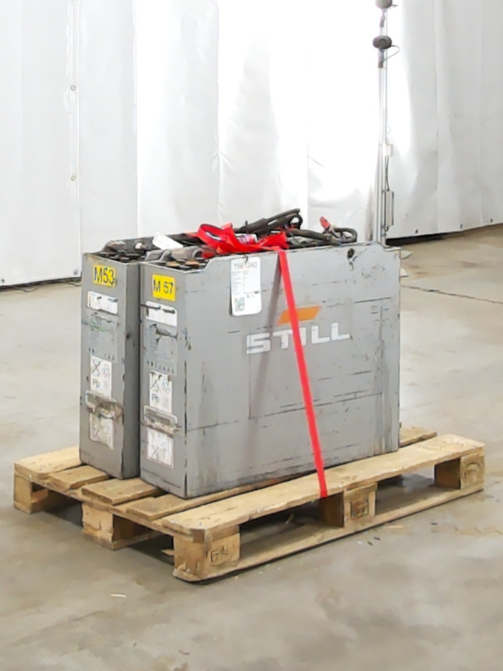 Weitere 2XBATTERIEN - Maquinaria de construcción: foto 1 Weitere 2XBATTERIEN - Maquinaria de construcción: foto 1