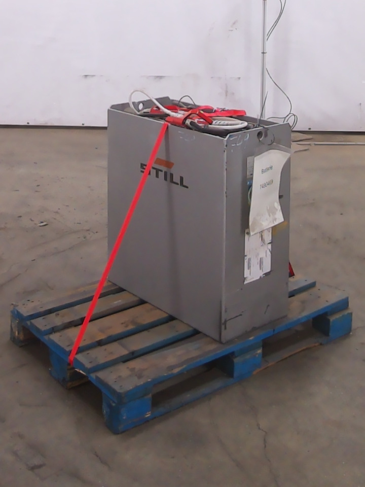 Acumulador para Equipo de manutención Midac 24V620AH: foto 1
