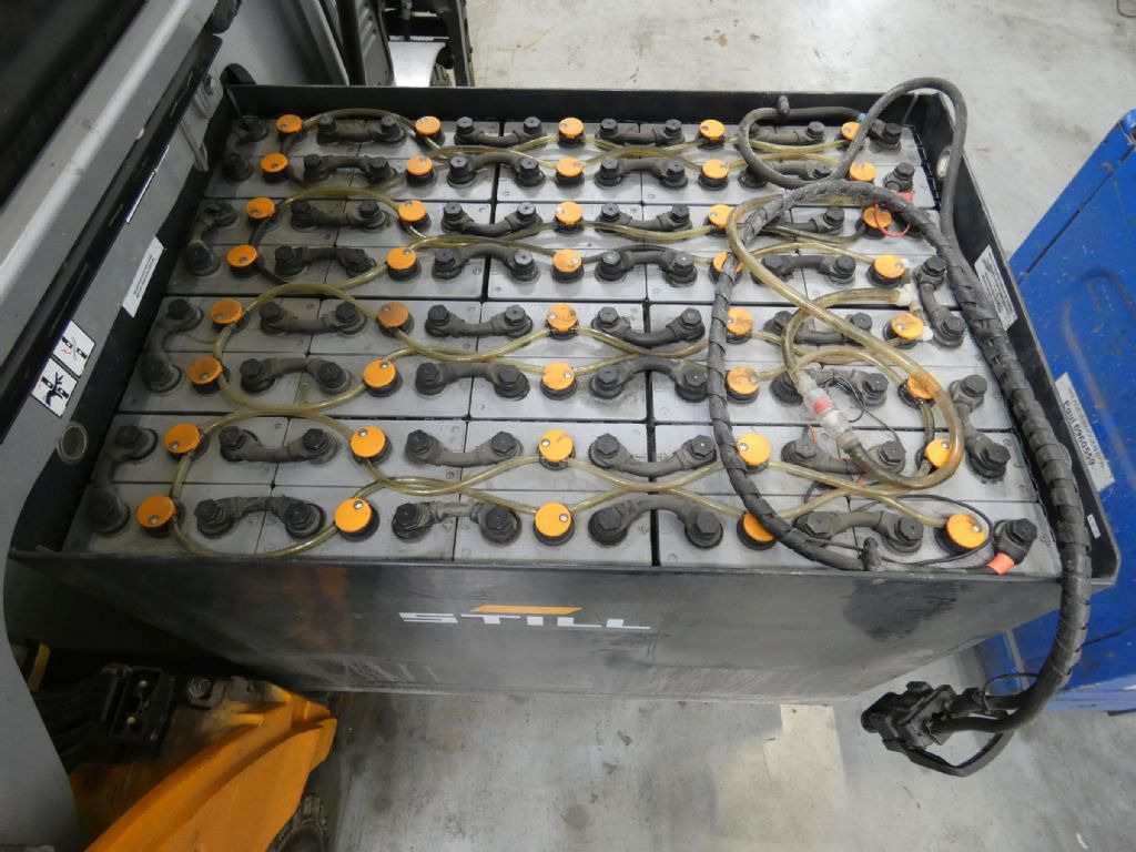 STILL RX60-30 - Carretilla elevadora eléctrica: foto 4 STILL RX60-30 - Carretilla elevadora eléctrica: foto 4