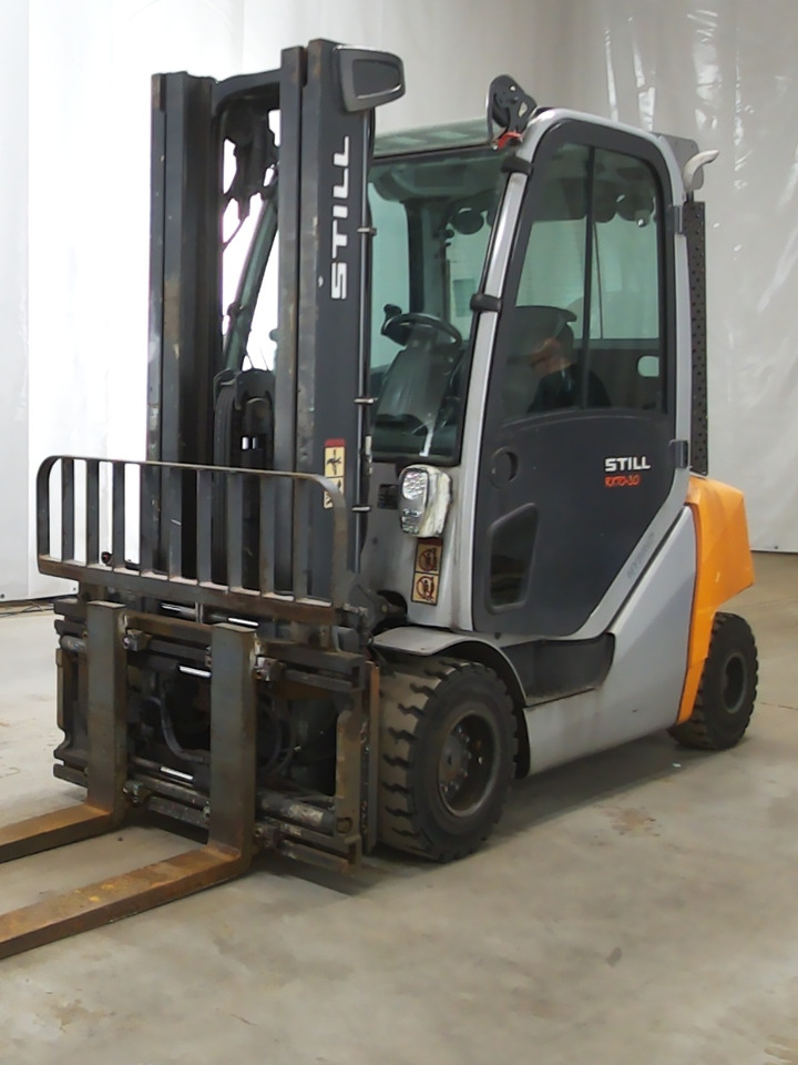 STILL RX70-30 - Carretilla elevadora diésel: foto 1 STILL RX70-30 - Carretilla elevadora diésel: foto 1