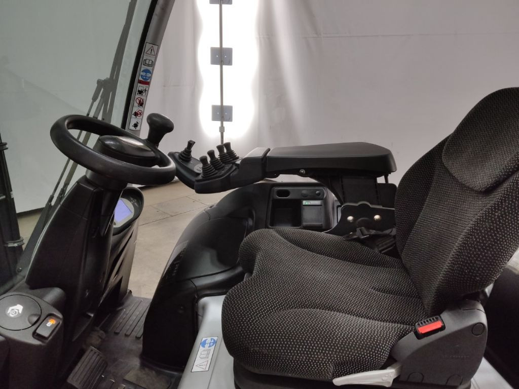 Still RX60-25L/600 - Carretilla elevadora eléctrica: foto 3 Still RX60-25L/600 - Carretilla elevadora eléctrica: foto 3