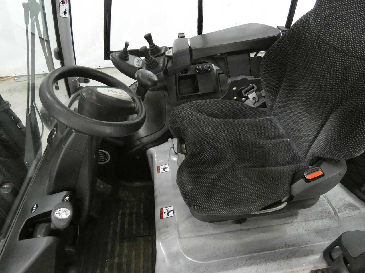 Still RX60-30L - Carretilla elevadora eléctrica: foto 3 Still RX60-30L - Carretilla elevadora eléctrica: foto 3