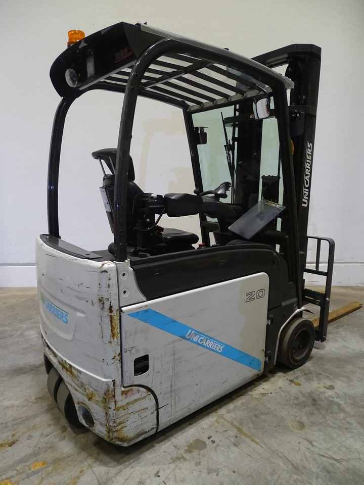 UniCarriers AG2N1L20Q - Carretilla elevadora eléctrica: foto 2 UniCarriers AG2N1L20Q - Carretilla elevadora eléctrica: foto 2