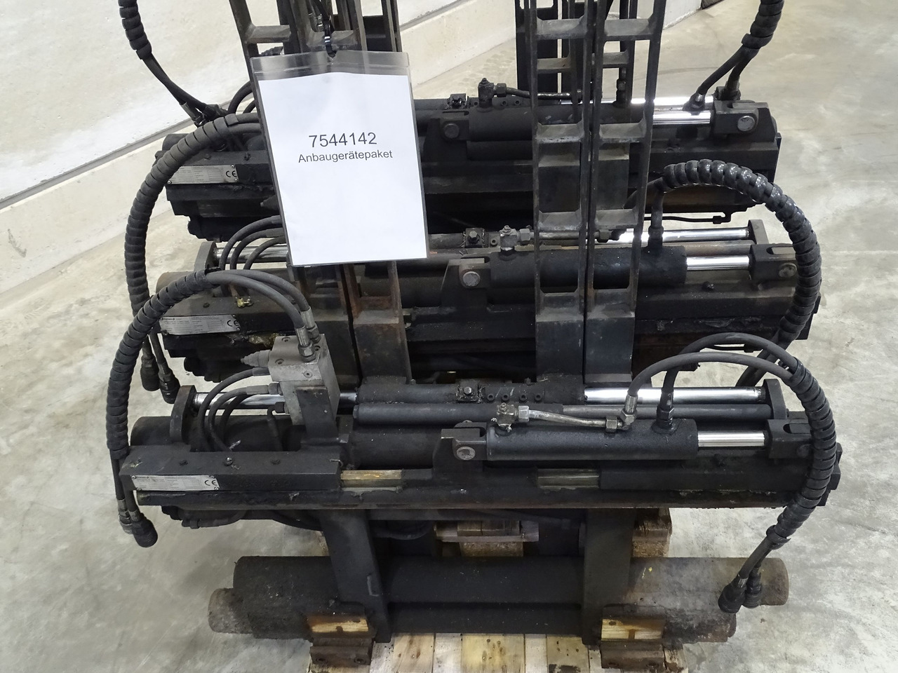 Weitere 3XANBAUGERÄTE - Horquillas para Equipo de manutención: foto 3 Weitere 3XANBAUGERÄTE - Horquillas para Equipo de manutención: foto 3