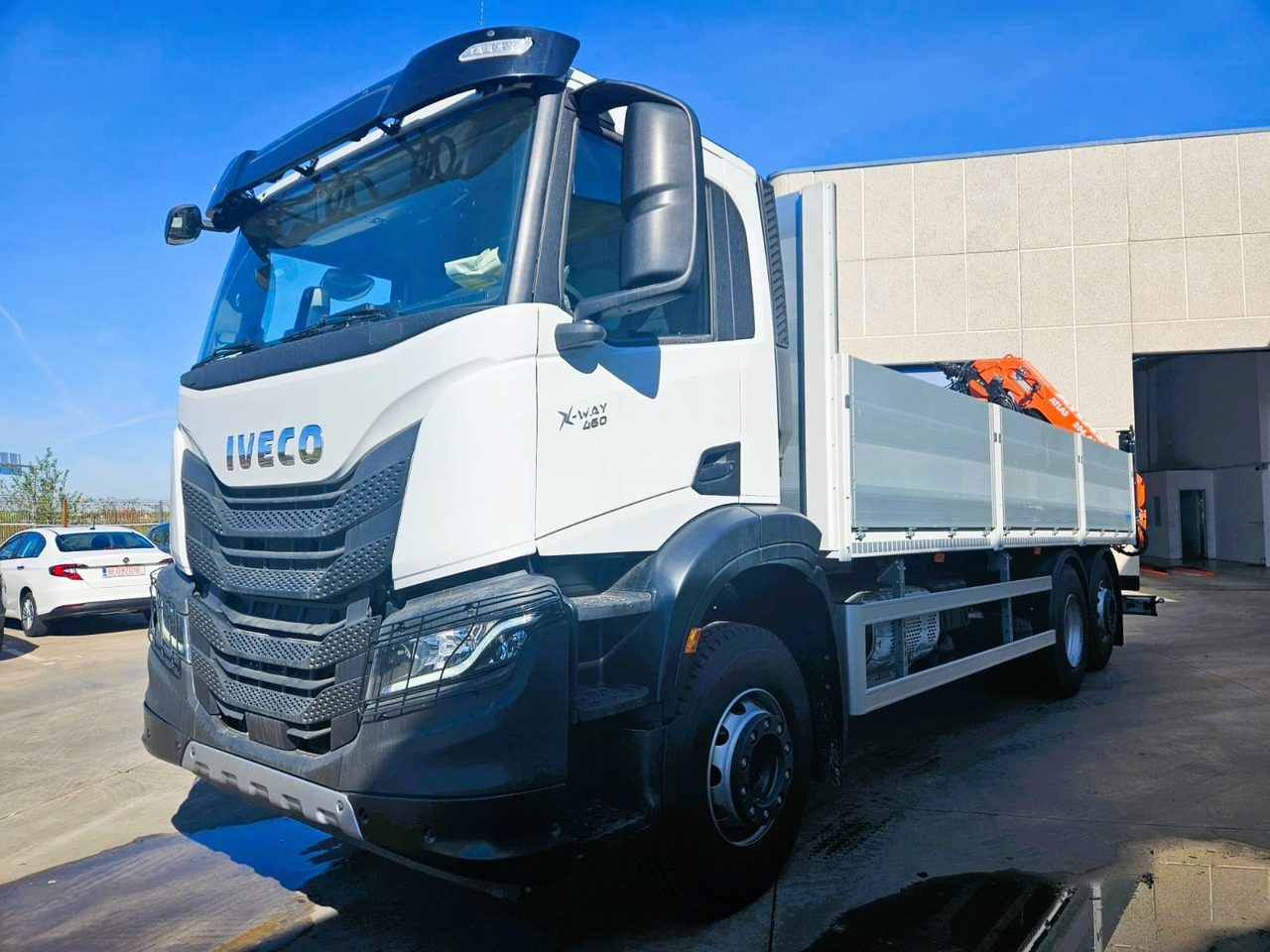 Iveco X-Way AD300X46Z HR ON+ - Camión caja abierta, Camión grúa: foto 1 Iveco X-Way AD300X46Z HR ON+ - Camión caja abierta, Camión grúa: foto 1