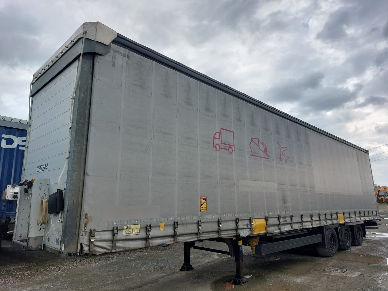 Schmitz Cargobull SCB*S3B - Semirremolque lona: foto 1 Schmitz Cargobull SCB*S3B - Semirremolque lona: foto 1