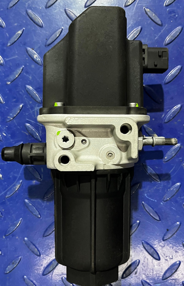 MERCEDES-BENZ AdBlue Pump Reconditioned Mercedes Actros MP5 - Depósito de AdBlue: foto 3 MERCEDES-BENZ AdBlue Pump Reconditioned Mercedes Actros MP5 - Depósito de AdBlue: foto 3