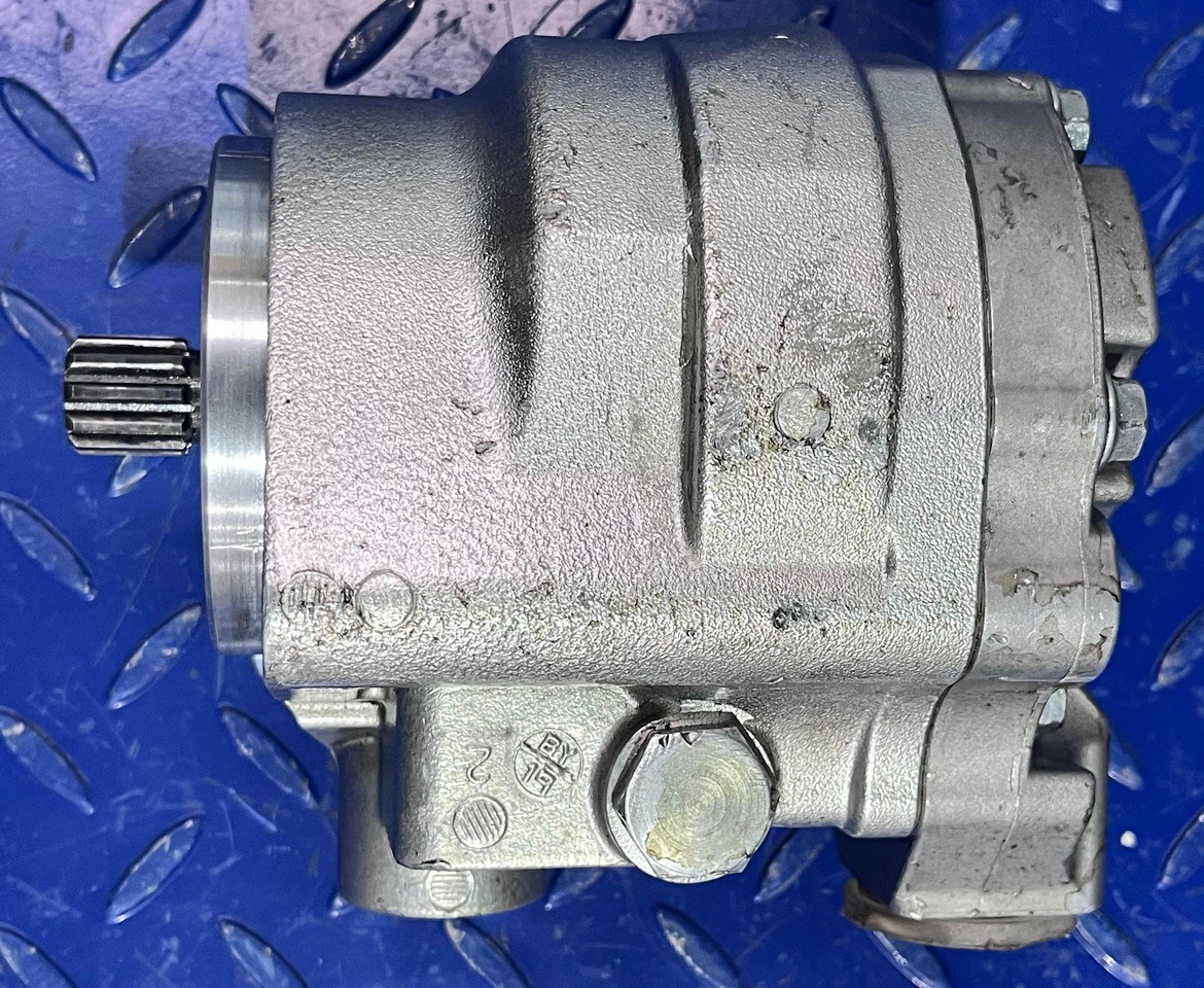 Mercedes Actros MP4 Servo Pump A9604600280 - Bomba de dirección para Camión: foto 2 Mercedes Actros MP4 Servo Pump A9604600280 - Bomba de dirección para Camión: foto 2