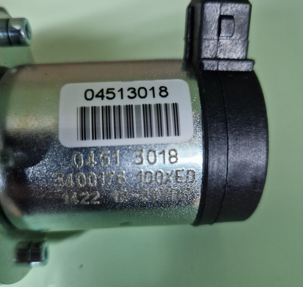 DEUTZ Solenoid 04513018 - Piezas de recambio para Maquinaria de construcción: foto 1 DEUTZ Solenoid 04513018 - Piezas de recambio para Maquinaria de construcción: foto 1