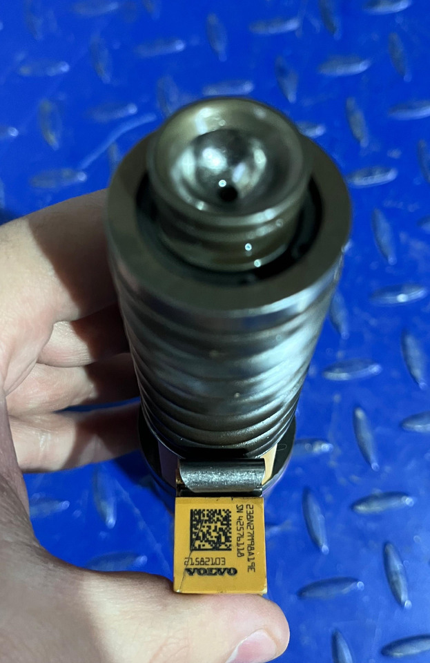 VOLVO 21582103 - Inyector: foto 4 VOLVO 21582103 - Inyector: foto 4