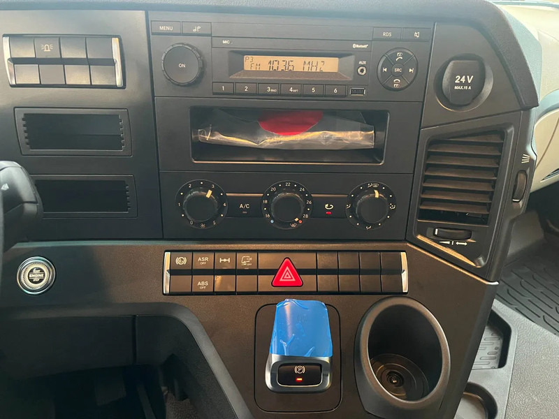 Leasing de Mercedes-Benz Actros 2045 S 4x2 Tractor Head Mercedes-Benz Actros 2045 S 4x2 Tractor Head: foto 14