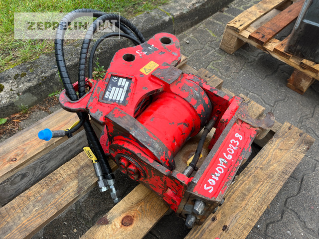 Kinshofer Primärprodukte Kompo - Acoplamiento rápido para Maquinaria de construcción: foto 1 Kinshofer Primärprodukte Kompo - Acoplamiento rápido para Maquinaria de construcción: foto 1