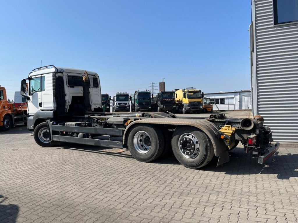 MAN TG-S 26.420/6x2 Abrollkipper - Camión multibasculante: foto 5 MAN TG-S 26.420/6x2 Abrollkipper - Camión multibasculante: foto 5