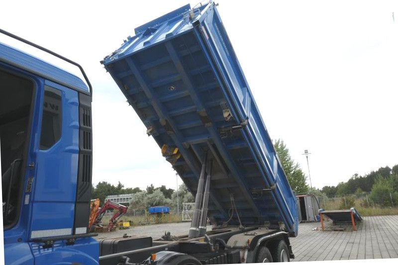MAN TGS 35.510 8x4 BB- Bordmatik - Camión volquete: foto 5 MAN TGS 35.510 8x4 BB- Bordmatik - Camión volquete: foto 5