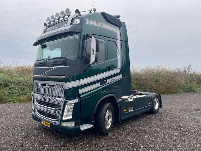 Volvo FH 500 XL euro 6 full spoilered, 2 x tank, modeljaar 2017 - Cabeza tractora: foto 1 Volvo FH 500 XL euro 6 full spoilered, 2 x tank, modeljaar 2017 - Cabeza tractora: foto 1
