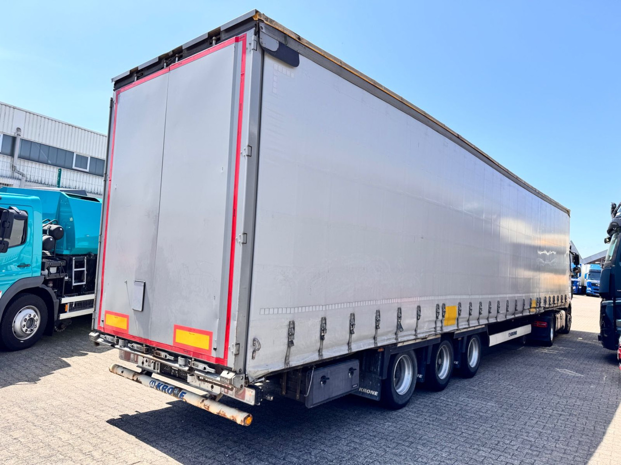 Krone SD Curtainsider MEGA Jumbo XL Zert Getränke etc - Semirremolque lona: foto 2 Krone SD Curtainsider MEGA Jumbo XL Zert Getränke etc - Semirremolque lona: foto 2