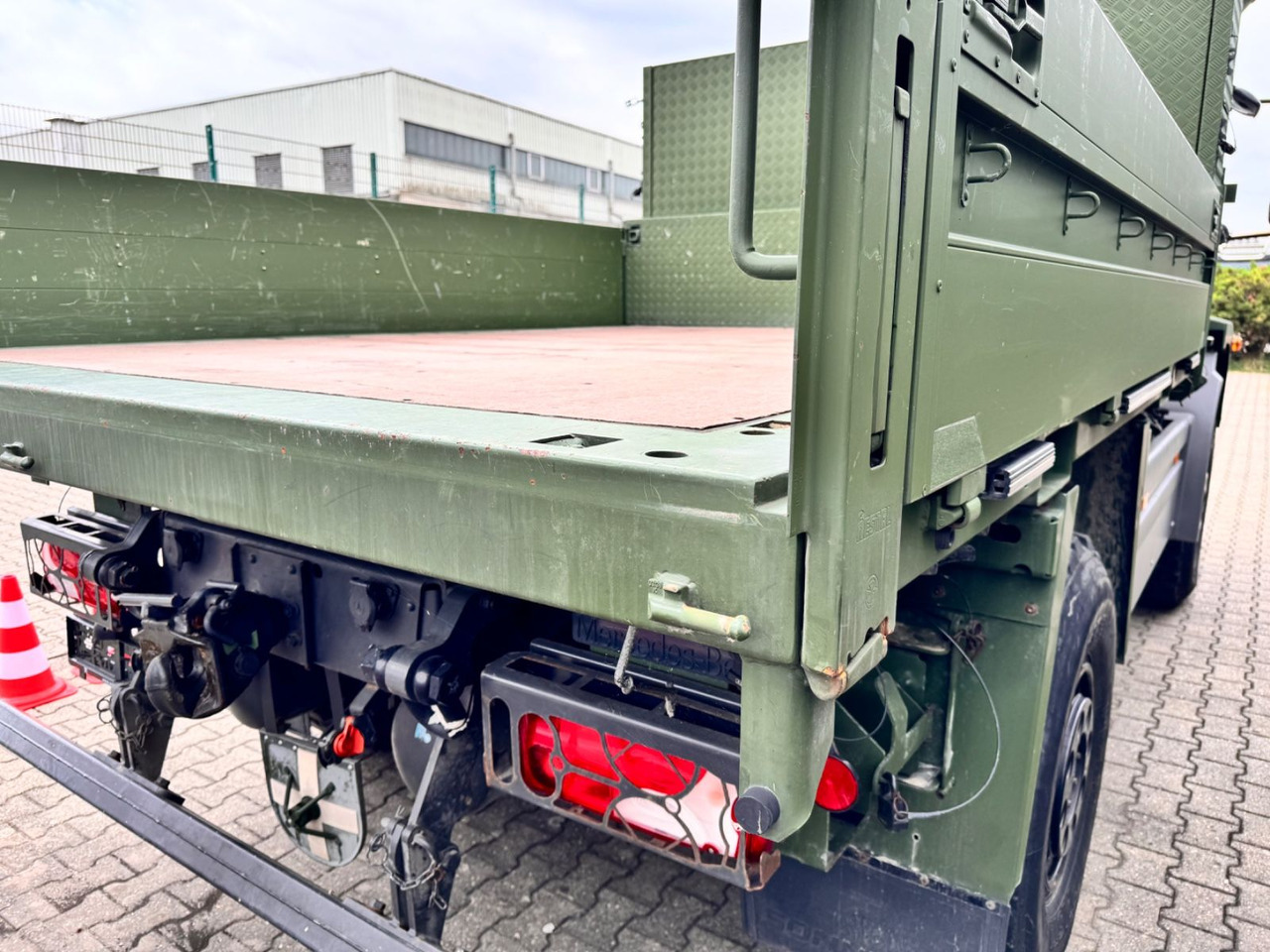 Mercedes-Benz 1018 Atego 4x4 Allrad Camper - Caja abierta furgoneta: foto 5 Mercedes-Benz 1018 Atego 4x4 Allrad Camper - Caja abierta furgoneta: foto 5