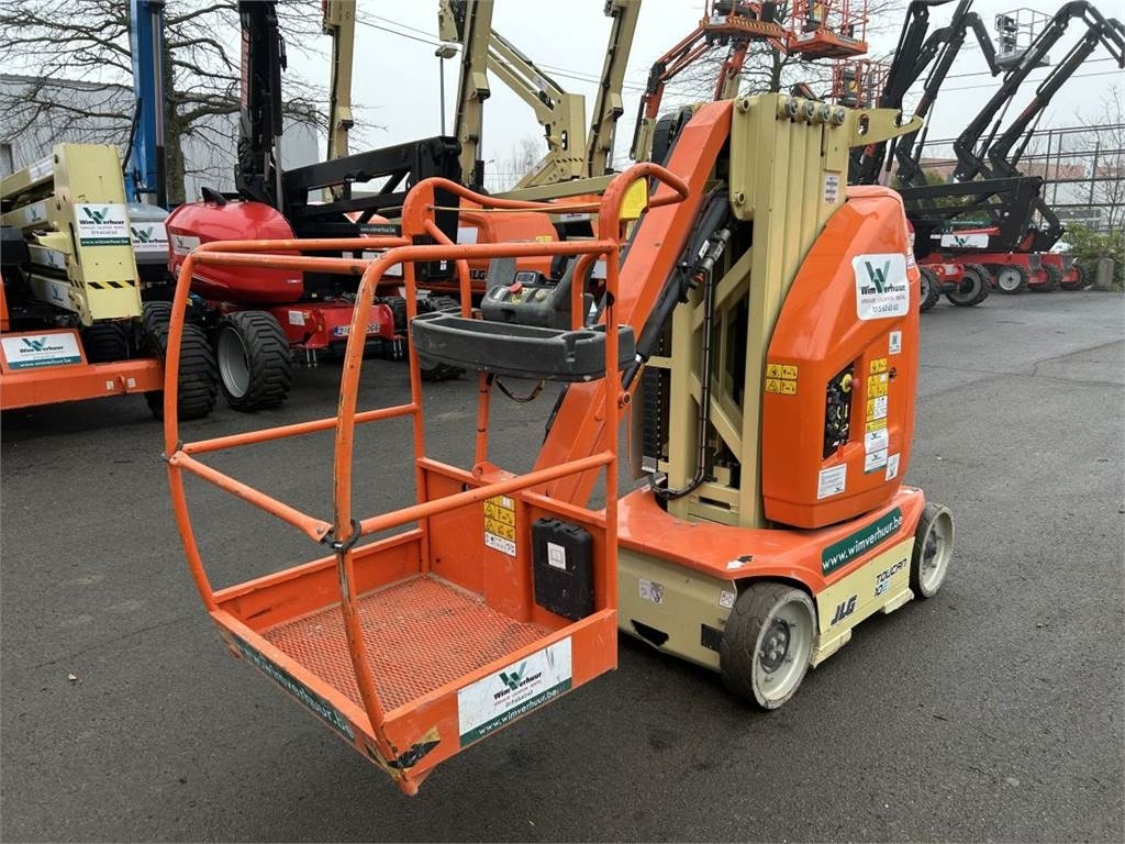 JLG Toucan 10E (7356) - Plataforma de mástil vertical: foto 1 JLG Toucan 10E (7356) - Plataforma de mástil vertical: foto 1