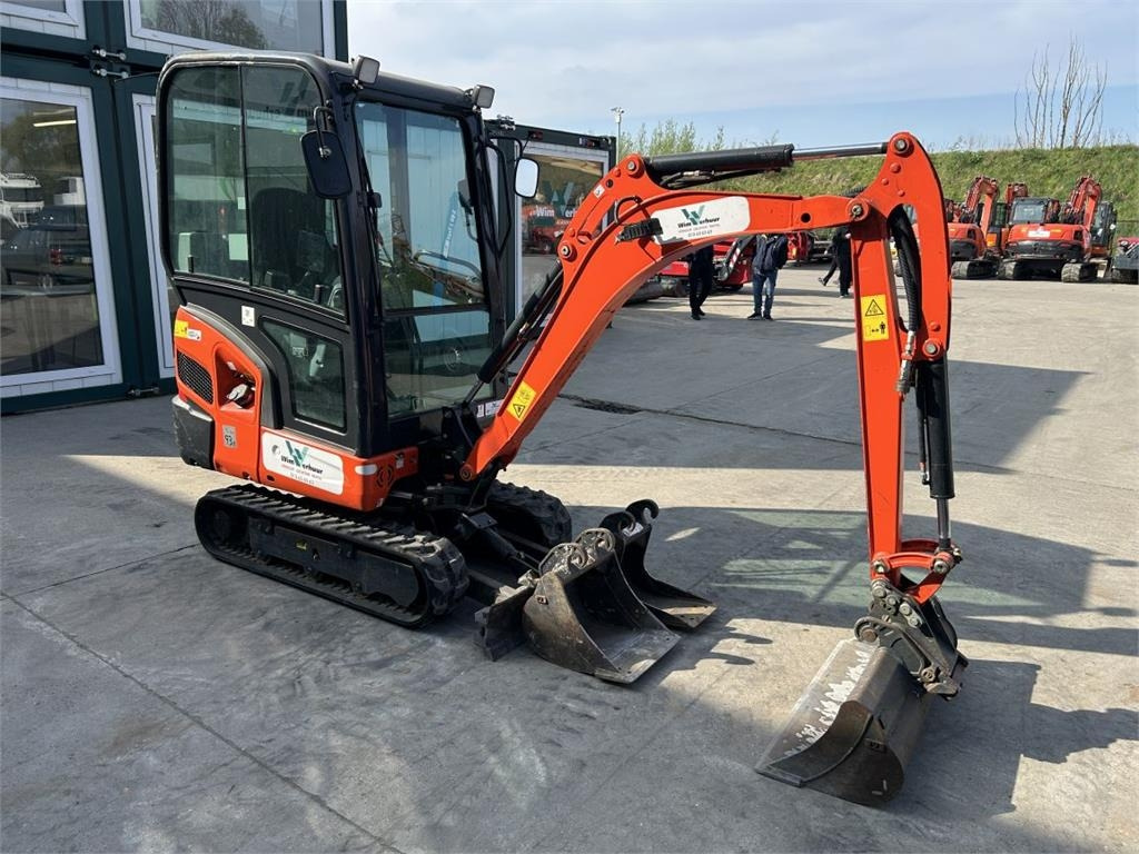 Kubota KX019-4 (8684) - Miniexcavadora: foto 2 Kubota KX019-4 (8684) - Miniexcavadora: foto 2