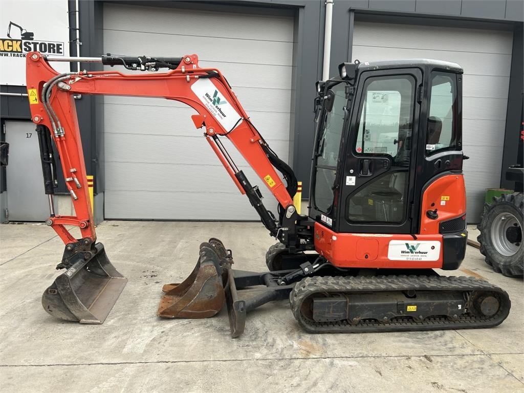 Kubota U36-4 (8598) - Miniexcavadora: foto 1 Kubota U36-4 (8598) - Miniexcavadora: foto 1