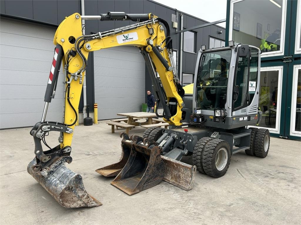 Wacker Neuson EW65 (8946) - Excavadora de ruedas: foto 2 Wacker Neuson EW65 (8946) - Excavadora de ruedas: foto 2