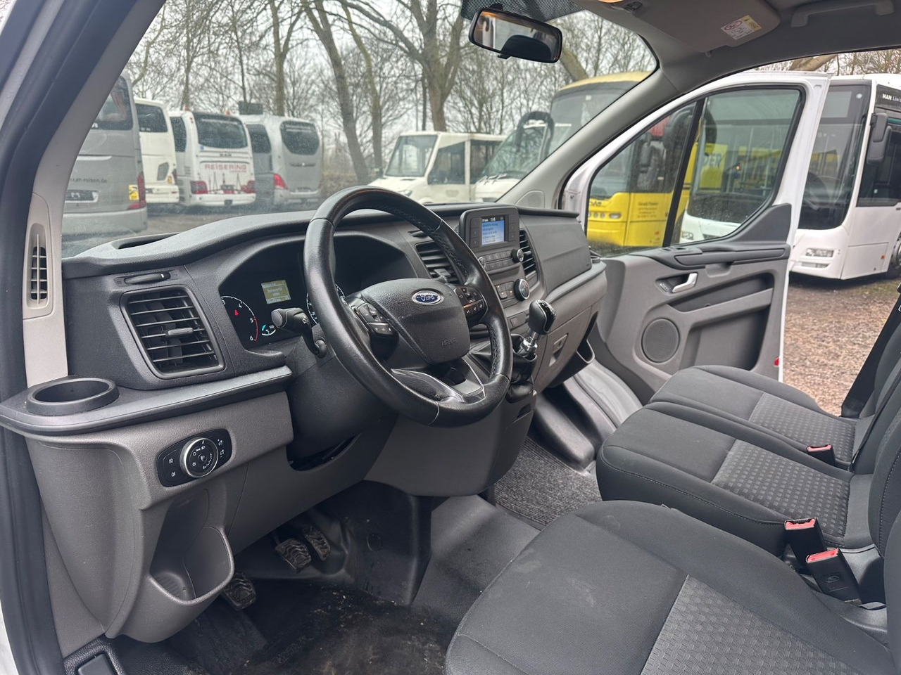 Ford Transit Custom (Klima*Euro 6) - Minibús, Furgoneta de pasajeros: foto 3 Ford Transit Custom (Klima*Euro 6) - Minibús, Furgoneta de pasajeros: foto 3