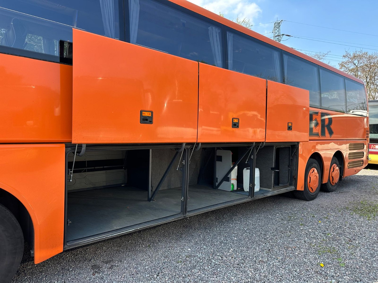 MAN R 08 Lion´s Coach L (59 Sitze*Schalt*TOP*DE) - Autocar: foto 3 MAN R 08 Lion´s Coach L (59 Sitze*Schalt*TOP*DE) - Autocar: foto 3