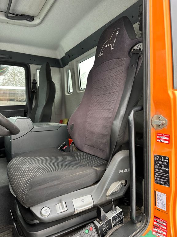 MAN TGS 26.400 6X2-2 BL Meille RK 20.70 Absetzkipper MAN TGS 26.400 6X2-2 BL Meille RK 20.70 Absetzkipper - Camión portacontenedor de cadenas: foto 4 MAN TGS 26.400 6X2-2 BL Meille RK 20.70 Absetzkipper MAN TGS 26.400 6X2-2 BL Meille RK 20.70 Absetzkipper - Camión portacontenedor de cadenas: foto 4