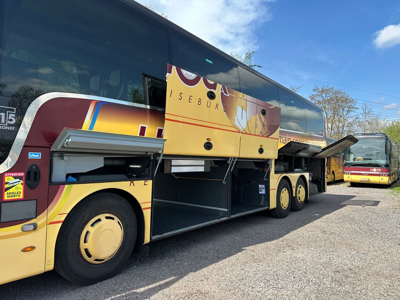 Vanhool T915 Astronef (Euro 5*Panorama Dach) - Autocar: foto 4 Vanhool T915 Astronef (Euro 5*Panorama Dach) - Autocar: foto 4