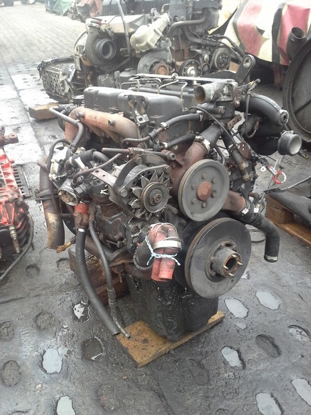 MAN PARTS D0834 L2000 153 163 - Motor para Camión: foto 2 MAN PARTS D0834 L2000 153 163 - Motor para Camión: foto 2