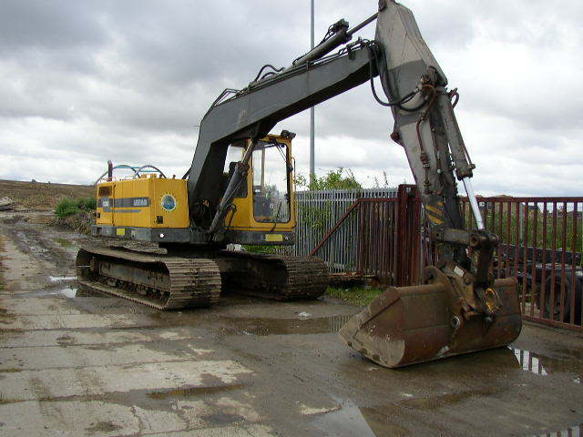 VOLVO AKERMAN EC 200 - Excavadora de cadenas: foto 1 VOLVO AKERMAN EC 200 - Excavadora de cadenas: foto 1